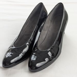 Stuart Weitzman Shiny Black Patent Heels